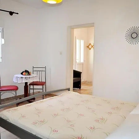 Apartament In With Sea View, Terrace, Air Conditioning, W-lan 4229-4 Lopar